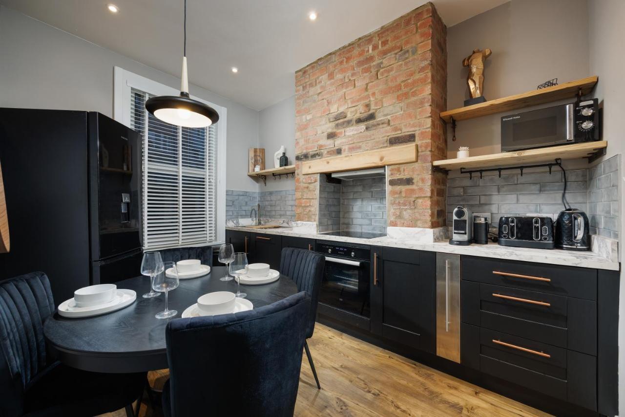 The Getaway! 3 Bed House - Plymouth - Sleeps 7 - Free Parking - Habita Property المظهر الخارجي الصورة